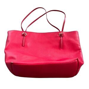 Lexi and Abbie red zip up bag